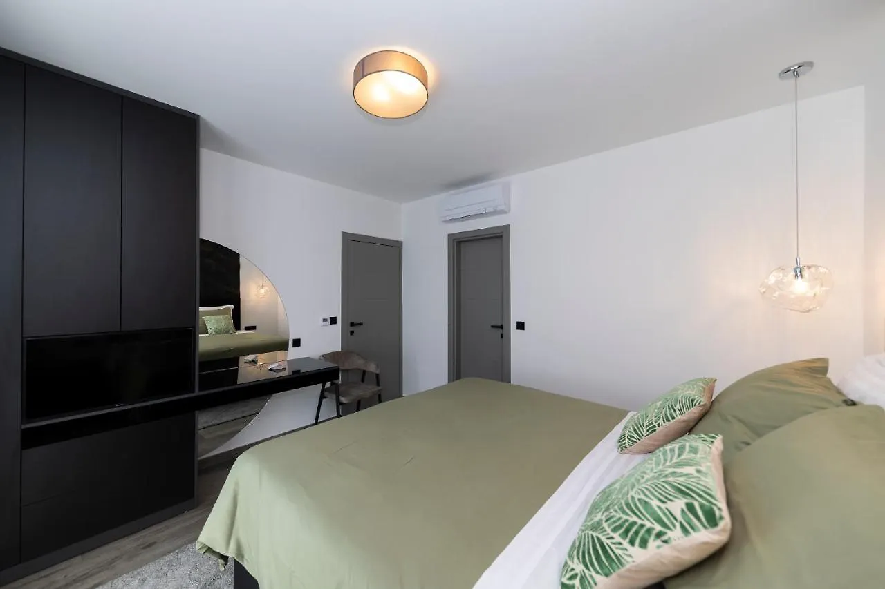 Villa Royal Rock Razanac